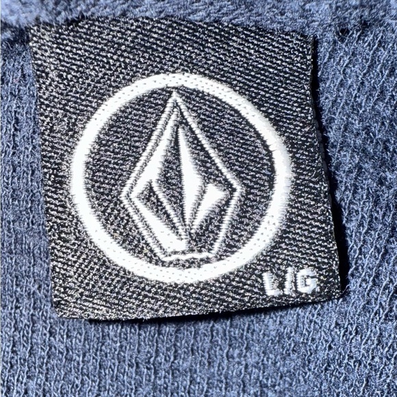 Volcom Men’s Large Navy Waffle Knit Thermal Long Sleeve Shirt - Picture 2 of 6